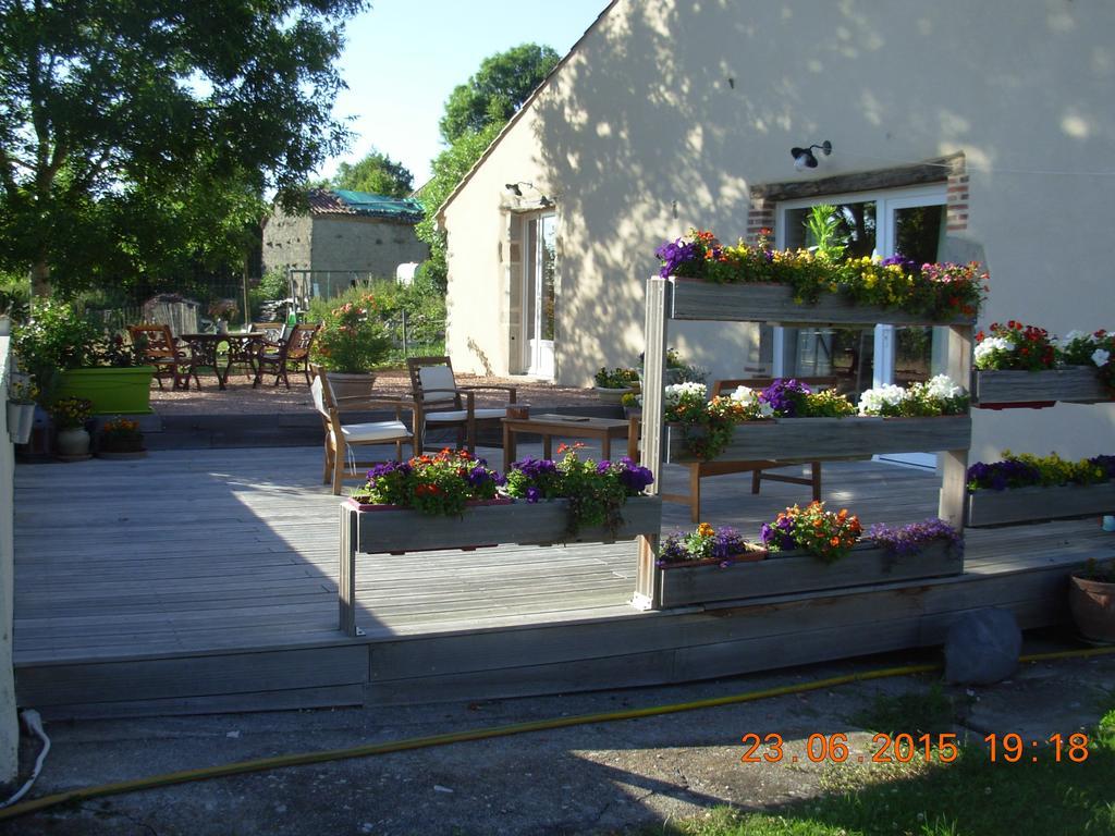 Le Jardin Des Pierres Brunes Saint-Jean-des-Ollieres Luaran gambar